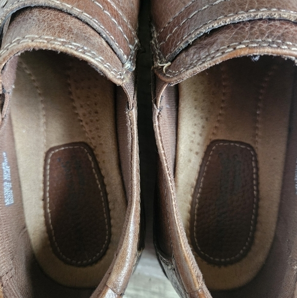 Earth Origins Leather Loafers - Picture 12 of 16
